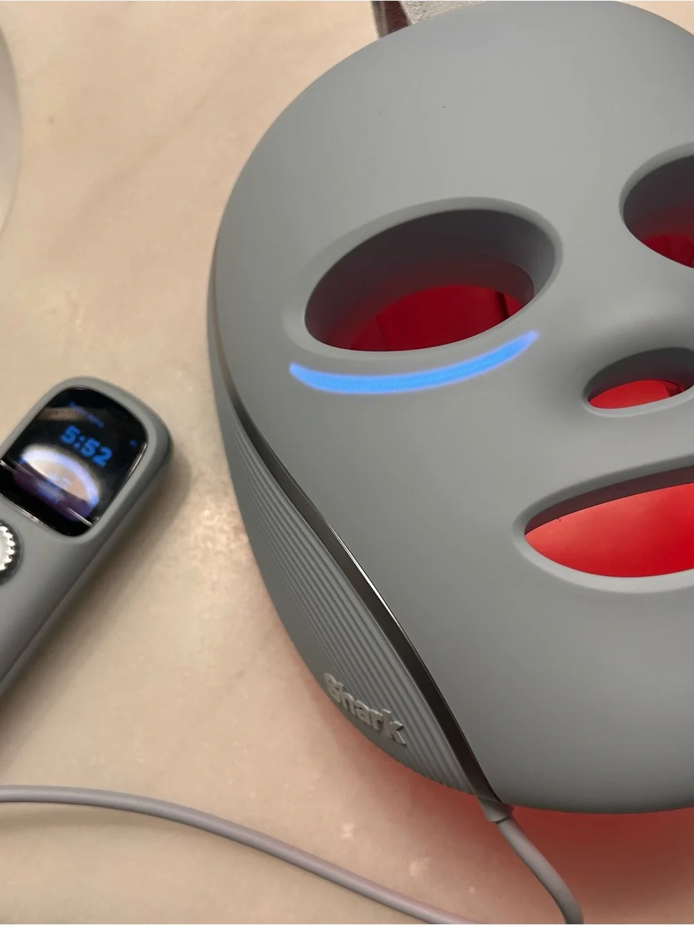 Shark Beauty CryoGlow Red Blue & Infrared iQLED Face Mask & Under Eye Cooling